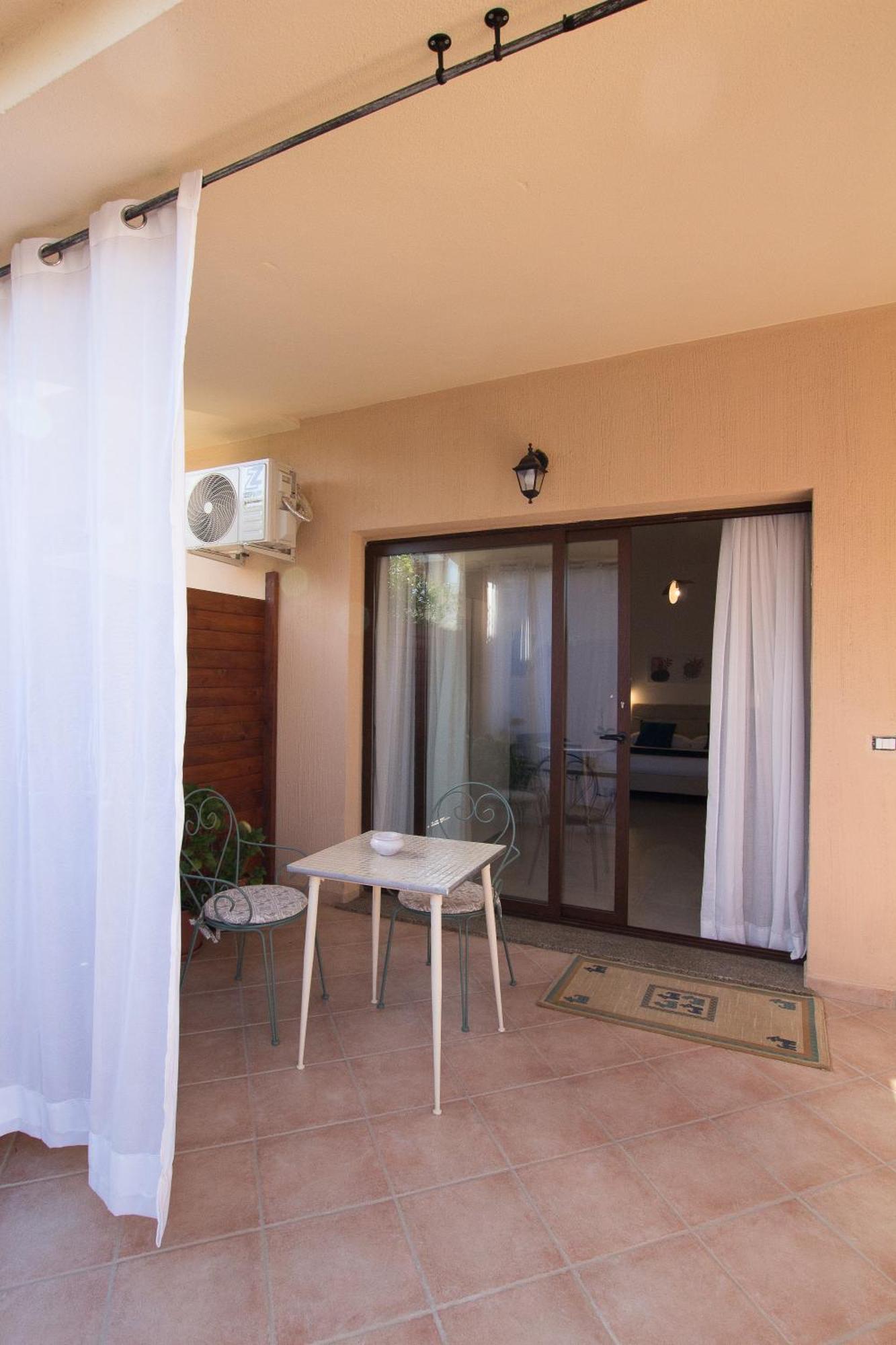 B&B Jolie Suite Villasimius Dış mekan fotoğraf